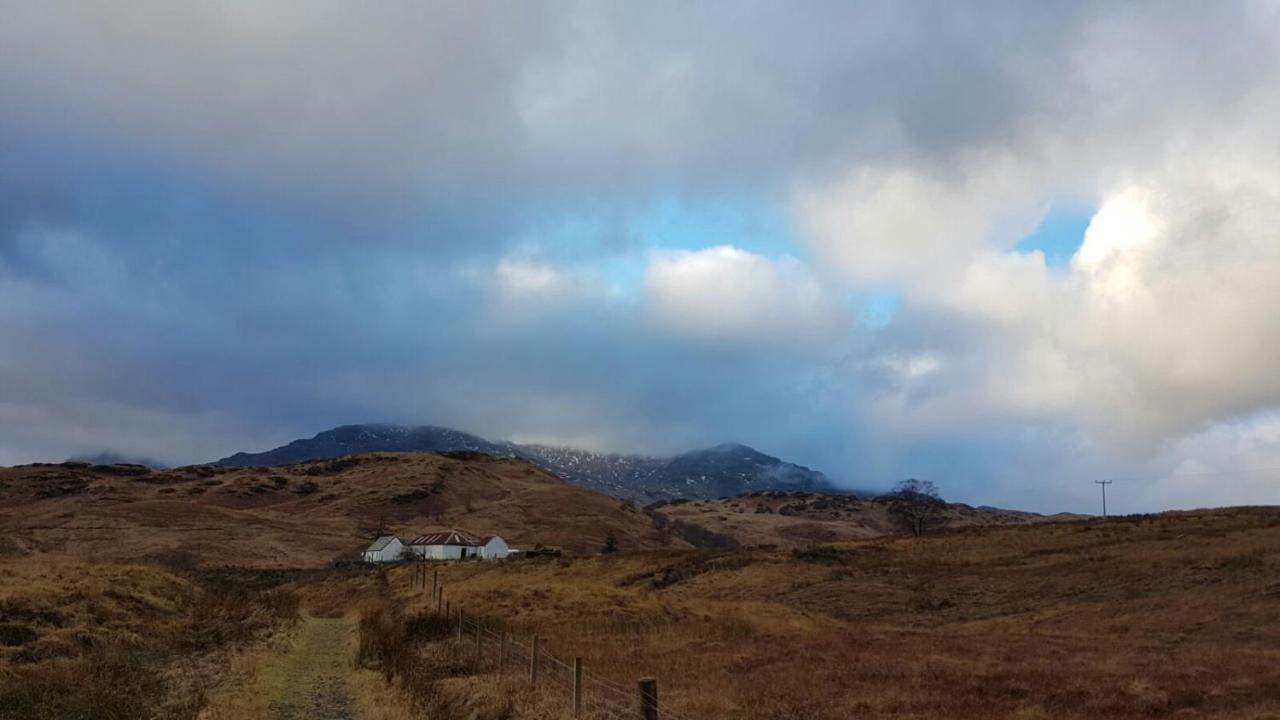 Garrison Of Inversnaid Farm With Hot Tub Bagian luar foto